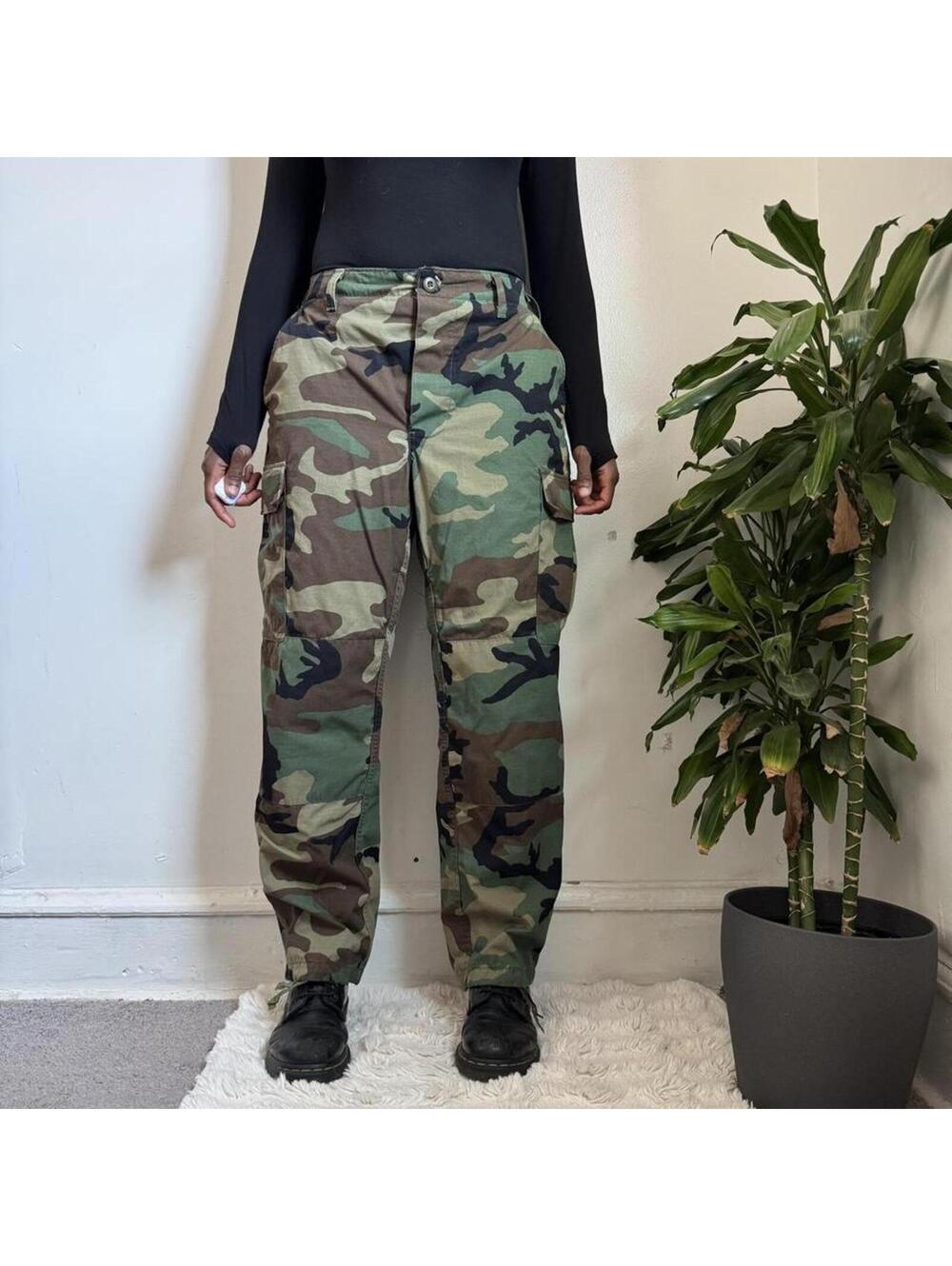 Authentic Military Woodland Camouflage cargo pants size M